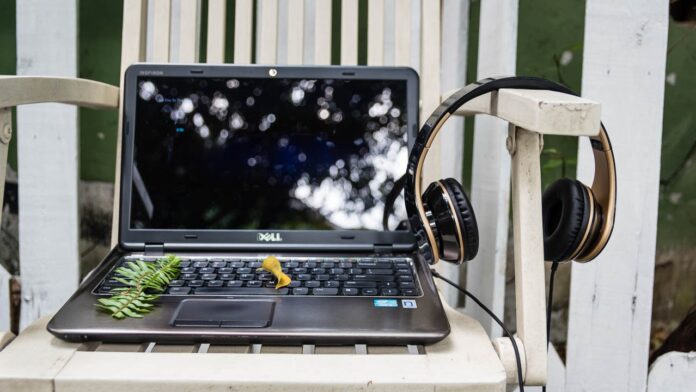 Cách khắc phục laptop không nhận tai nghe