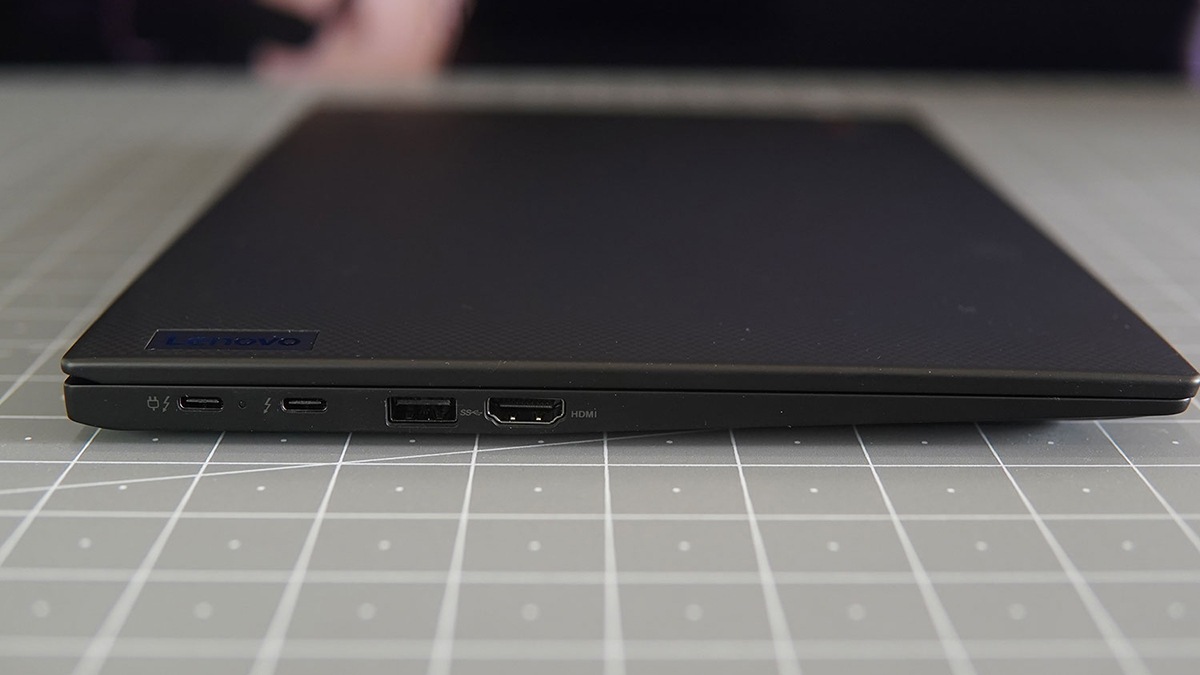 laptop 13 inch cấu hình mạnh hiệu năng mạnh mẽ mượt mà