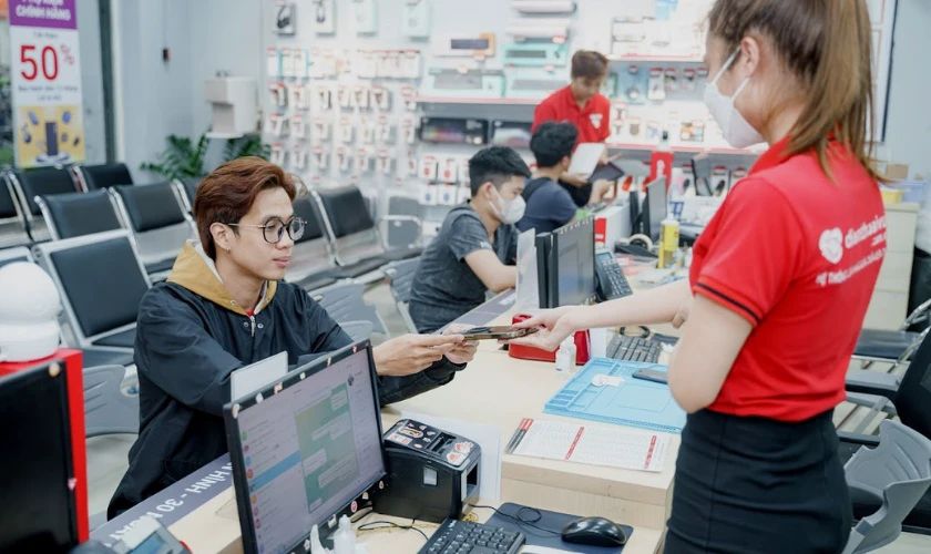 Mua điện thoại Xiaomi đáng mua nhất 2024 tại Điện Thoại Vui