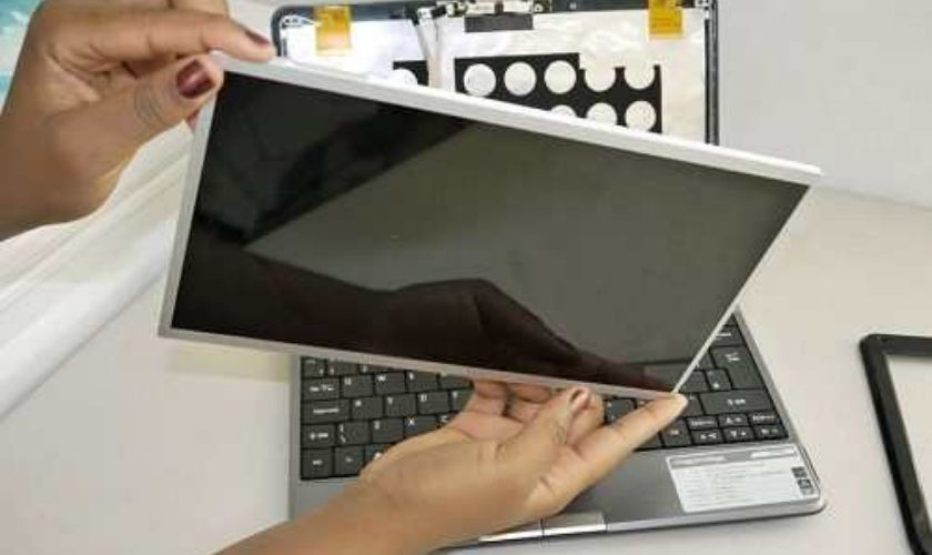 Cách thay màn hình laptop Acer tại nhà