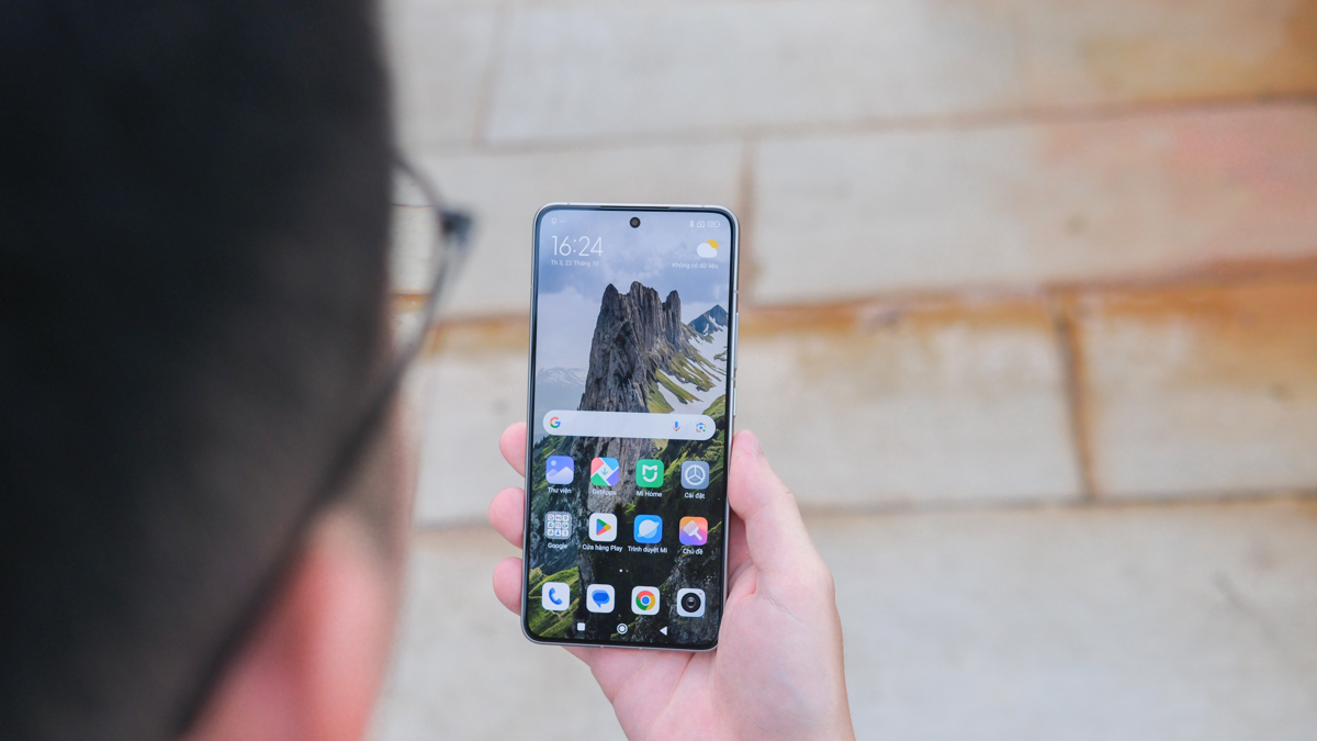 Xiaomi 15T Pro cải tiến về màn hình